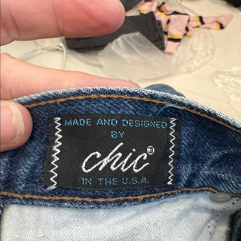 Chic vintage Blue Straight Leg Jeans size 7. In great condition! - Picture 7 of 8